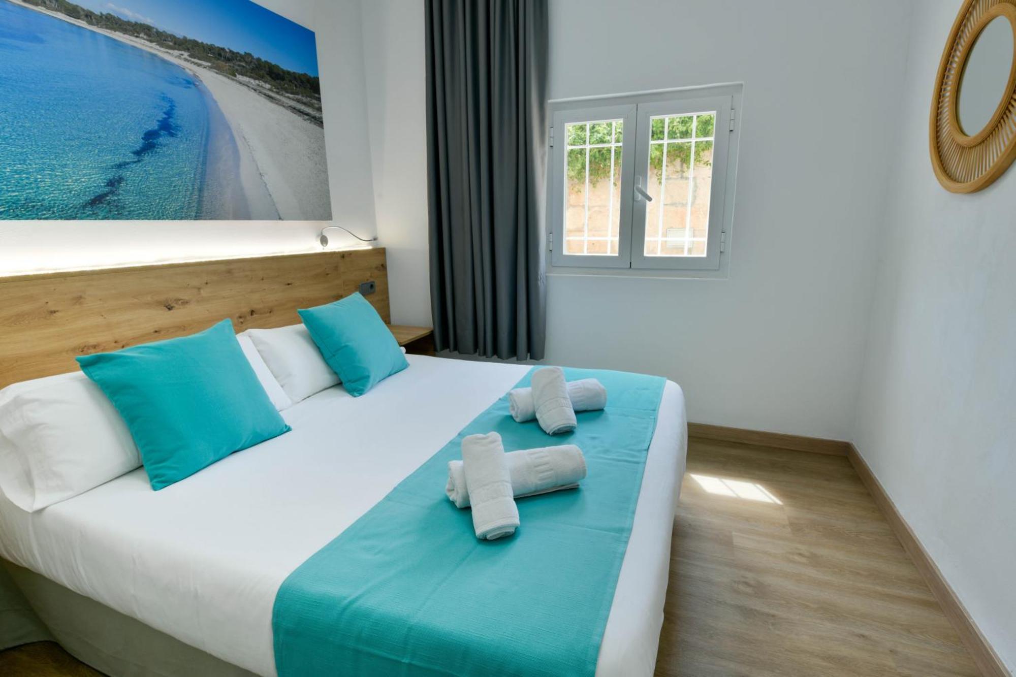 Apartamentos Estanques Colonia de Sant Jordi Ngoại thất bức ảnh