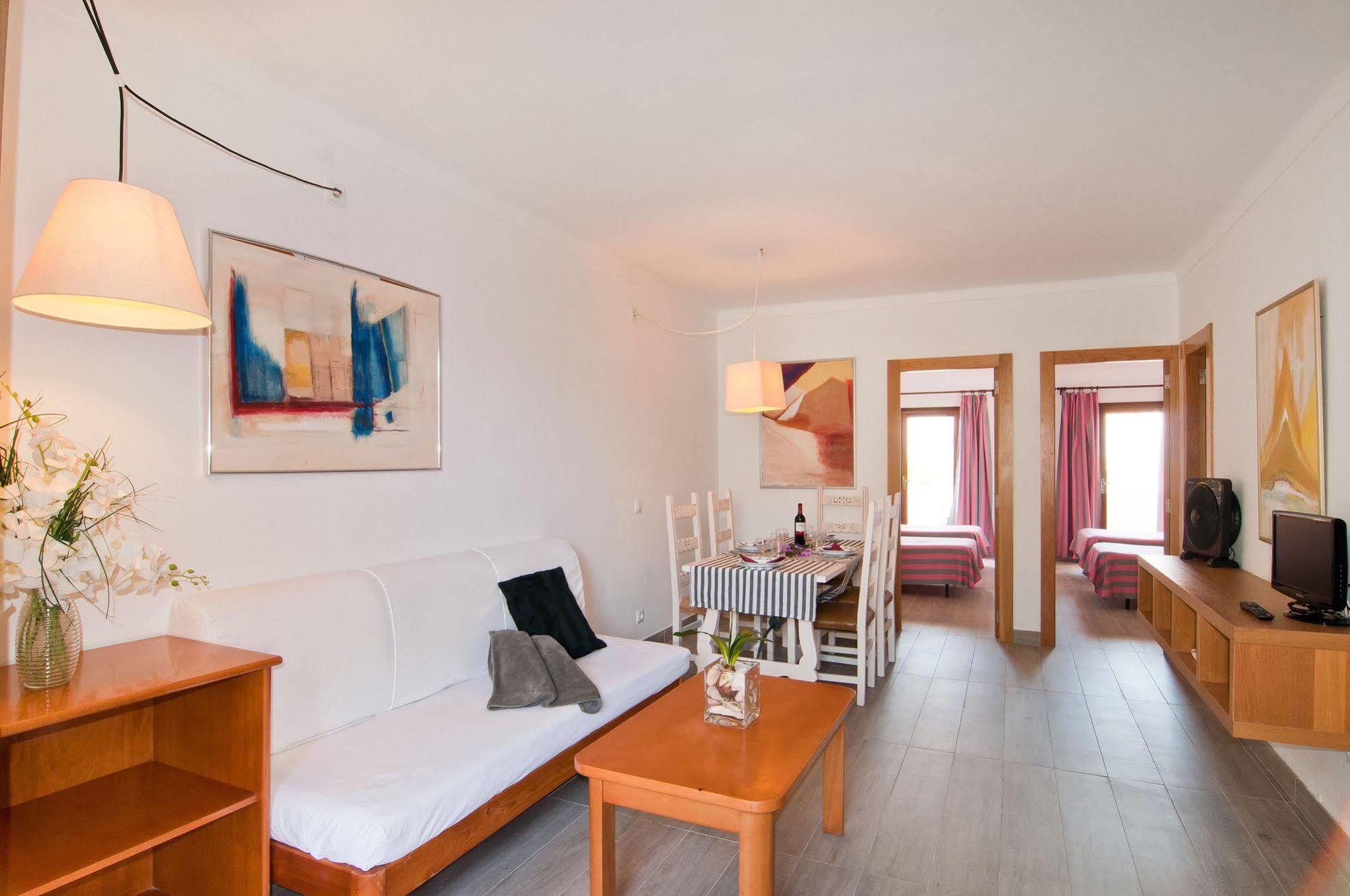 Apartamentos Estanques Colonia de Sant Jordi Ngoại thất bức ảnh